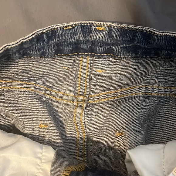 Ripped jeans - Picture 3 of 3